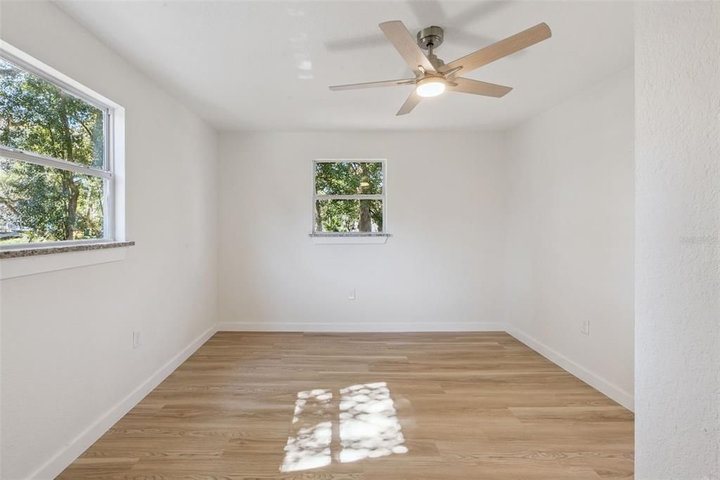 На продажу: $209,000 (3 спален, 1 ванн, 864 Квадратных фут)