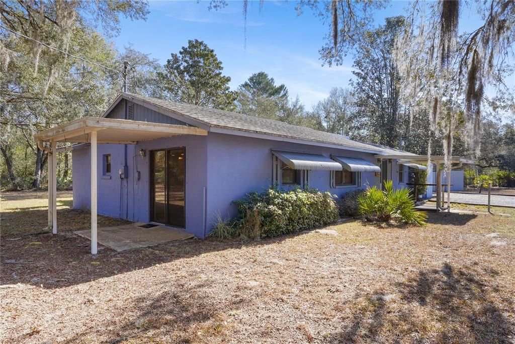 Active With Contract: $180,000 (2 beds, 2 baths, 1347 Square Feet)