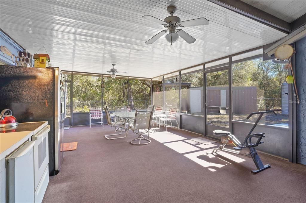 Active With Contract: $180,000 (2 beds, 2 baths, 1347 Square Feet)