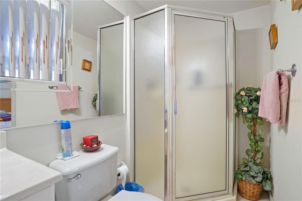 Active With Contract: $180,000 (2 beds, 2 baths, 1347 Square Feet)