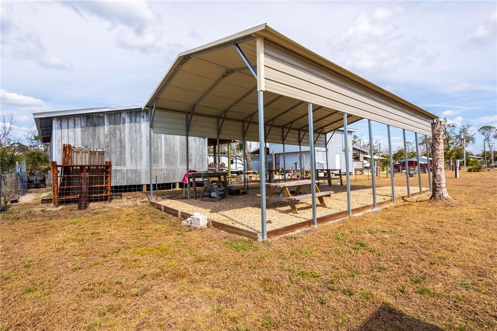 待售: $119,900 (0.26 acres)