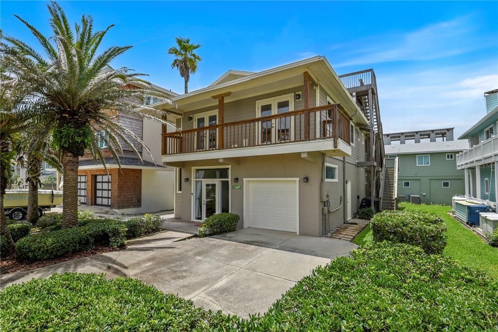 En Venta: $699,000 (4 camas, 3 baños, 2476 Pies cuadrados)