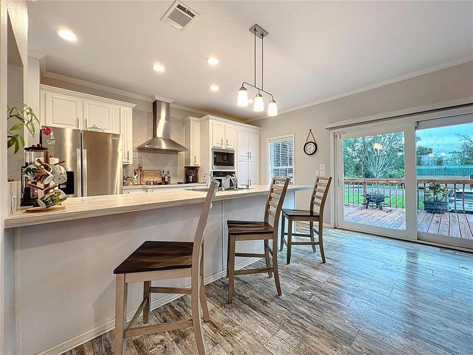 En Venta: $439,900 (3 camas, 2 baños, 2108 Pies cuadrados)