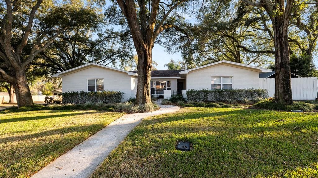 Recently Sold: $414,900 (4 beds, 2 baths, 2355 Square Feet)