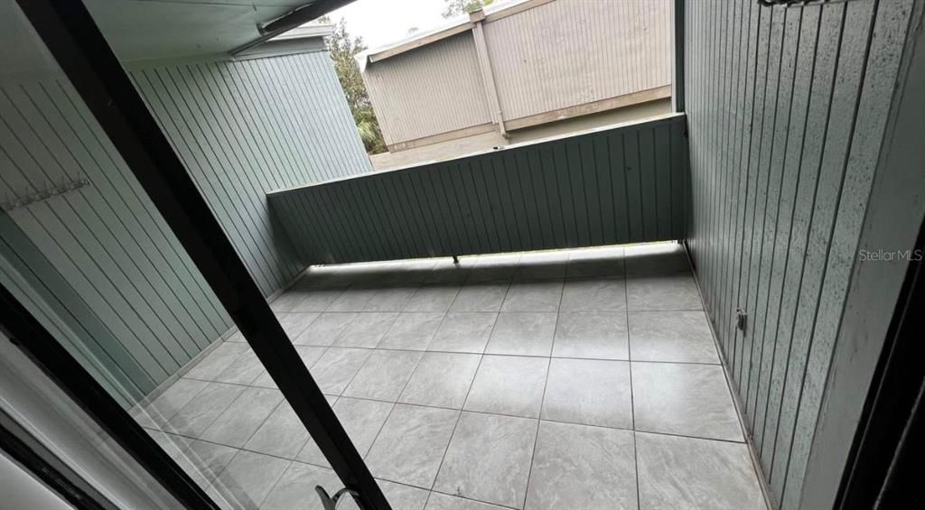 For Sale: $115,000 (2 beds, 2 baths, 1292 Square Feet)