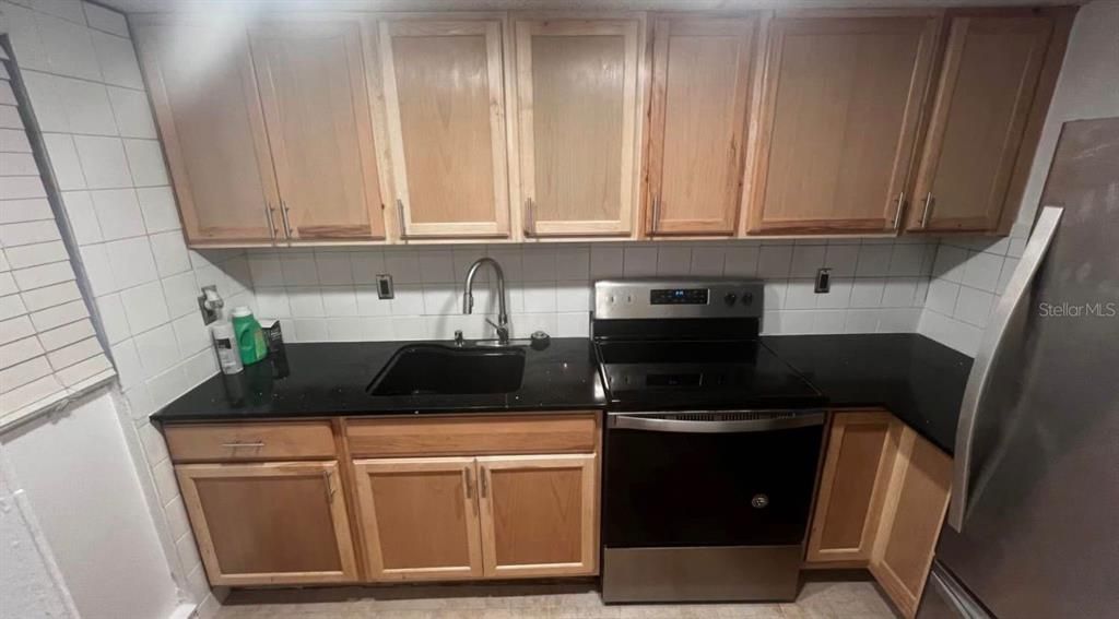 For Sale: $115,000 (2 beds, 2 baths, 1292 Square Feet)