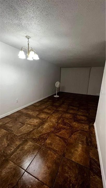 For Sale: $115,000 (2 beds, 2 baths, 1292 Square Feet)