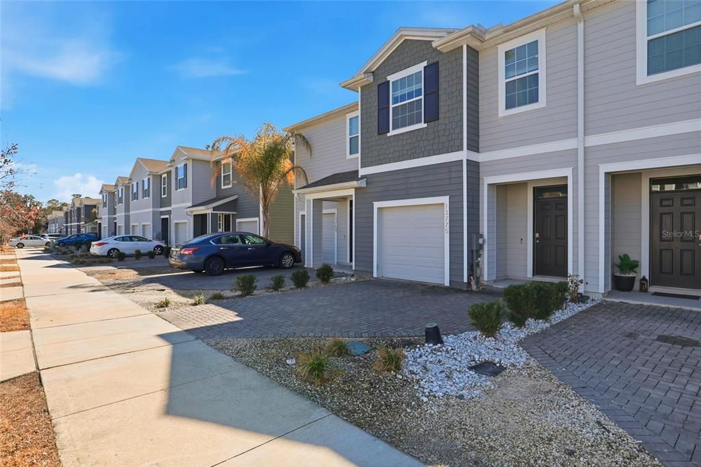 На продажу: $264,900 (3 спален, 2 ванн, 1690 Квадратных фут)