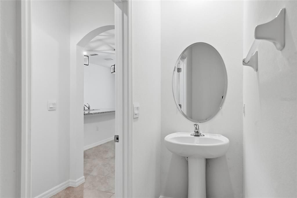 На продажу: $264,900 (3 спален, 2 ванн, 1690 Квадратных фут)