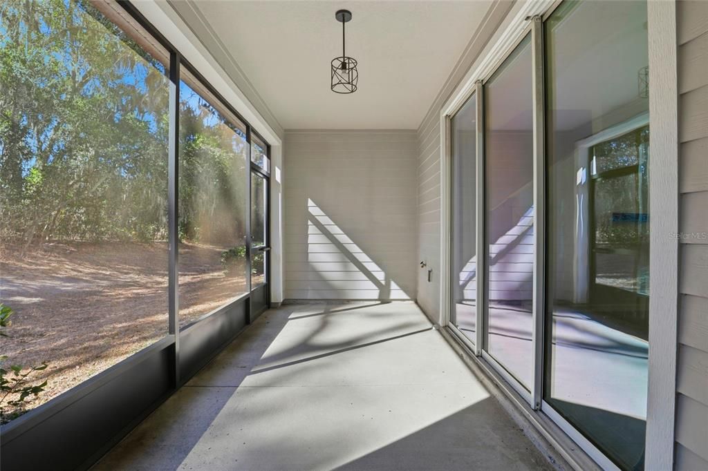 На продажу: $264,900 (3 спален, 2 ванн, 1690 Квадратных фут)