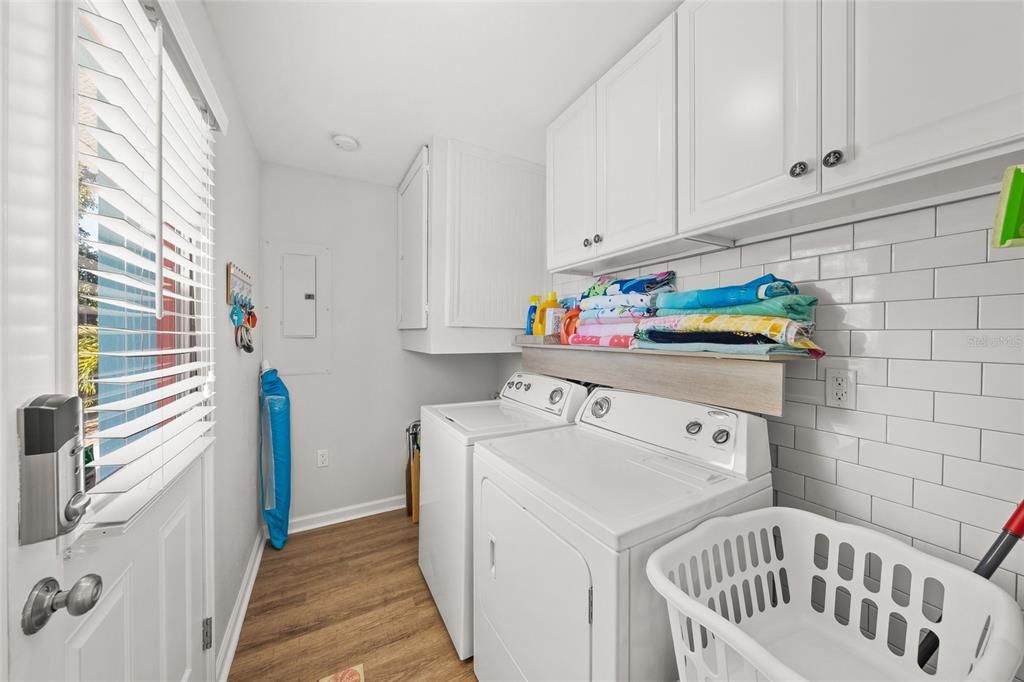 For Sale: $415,000 (2 beds, 2 baths, 1246 Square Feet)