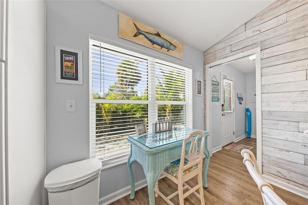 For Sale: $415,000 (2 beds, 2 baths, 1246 Square Feet)