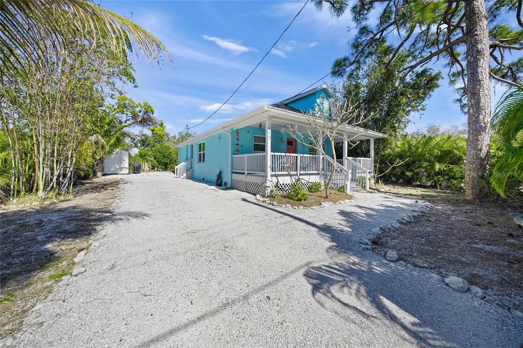 For Sale: $415,000 (2 beds, 2 baths, 1246 Square Feet)