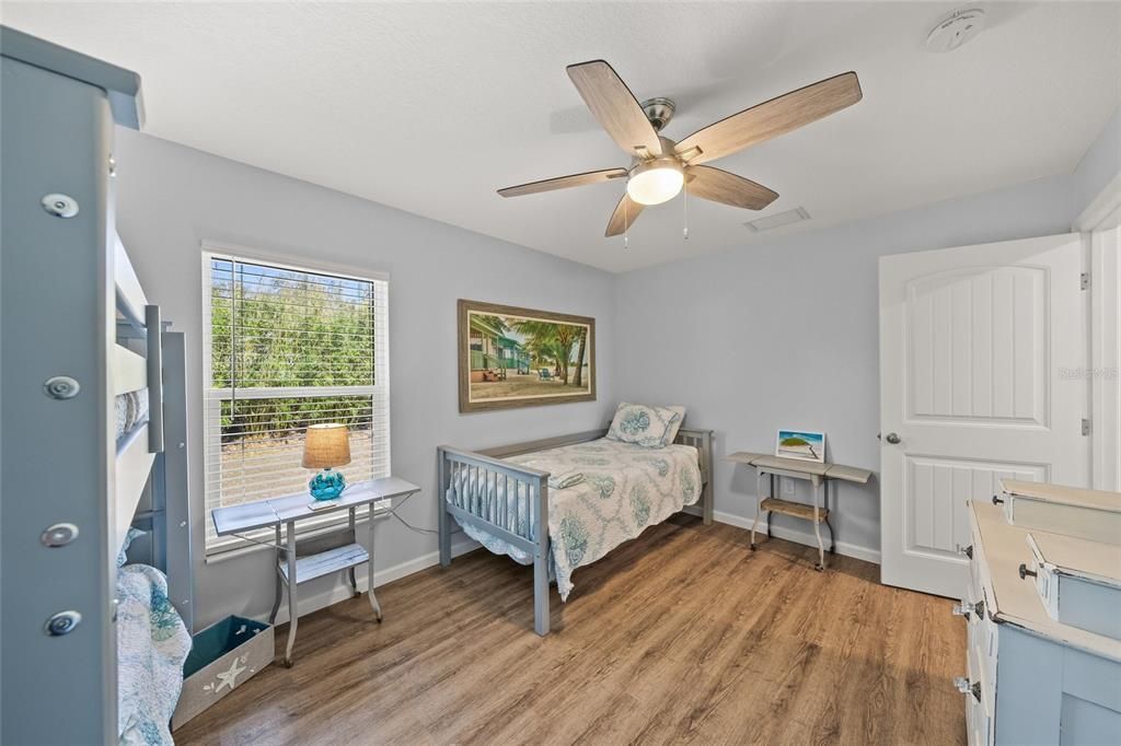 For Sale: $415,000 (2 beds, 2 baths, 1246 Square Feet)