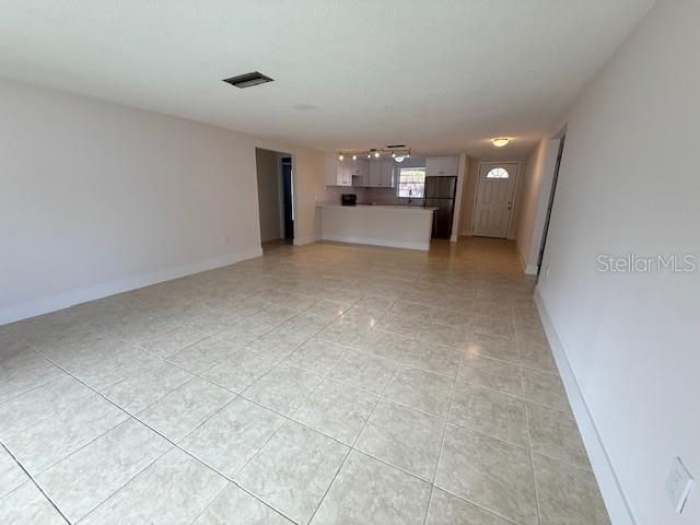 En Renta: $4,500 (4 camas, 2 baños, 1280 Pies cuadrados)