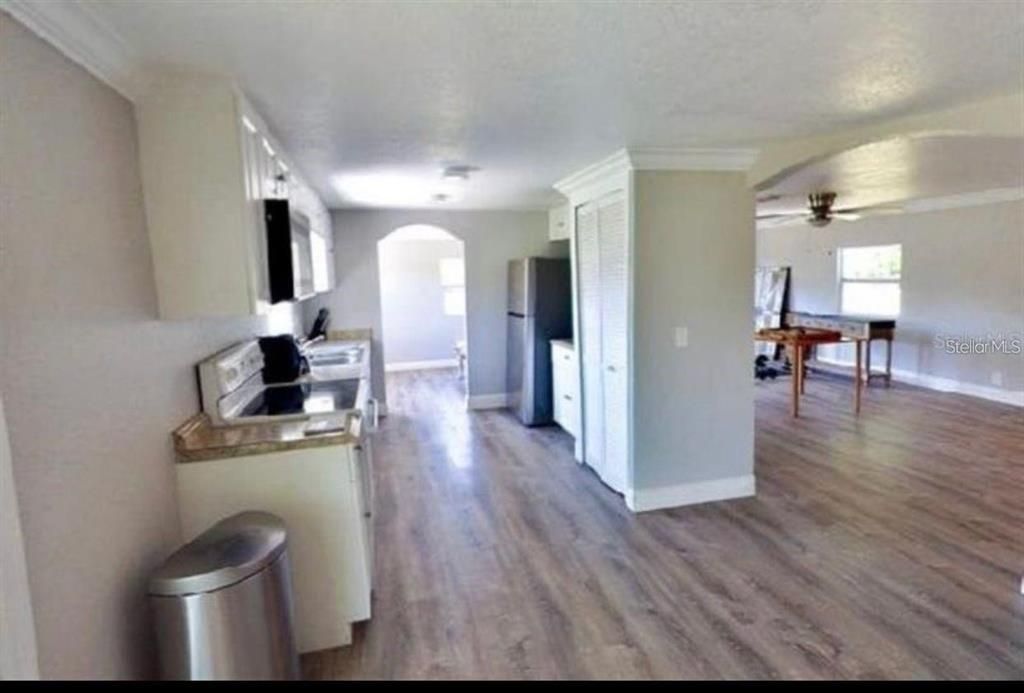 For Sale: $1,000,000 (3 beds, 2 baths, 1440 Square Feet)