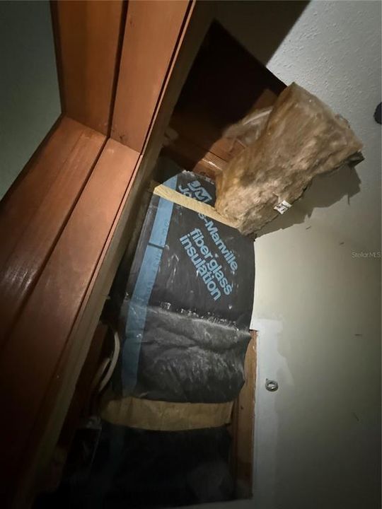 Под контрактом: $300,000 (3 спален, 2 ванн, 1719 Квадратных фут)