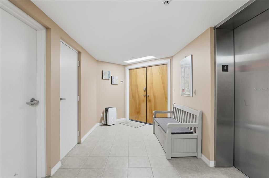 For Sale: $1,475,000 (3 beds, 3 baths, 2275 Square Feet)