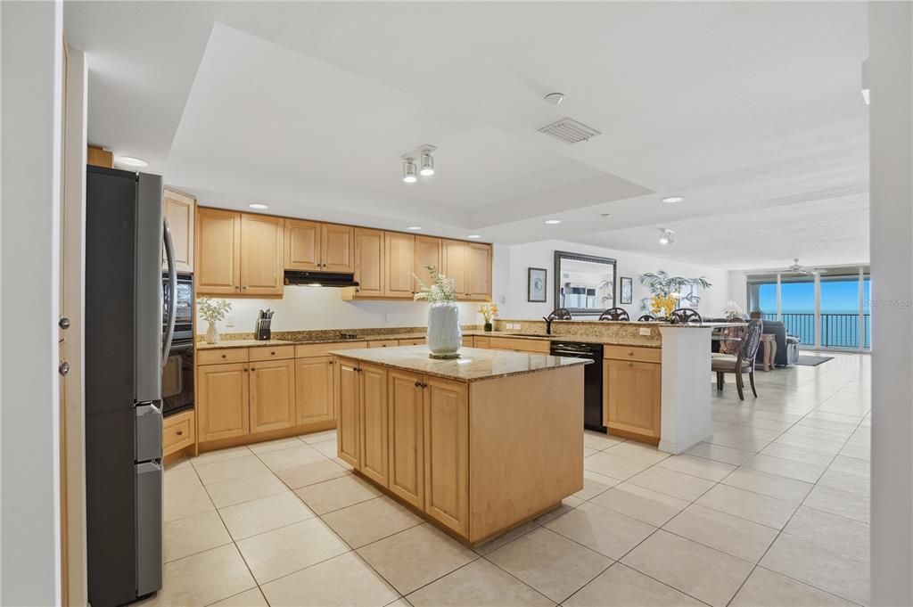 For Sale: $1,475,000 (3 beds, 3 baths, 2275 Square Feet)