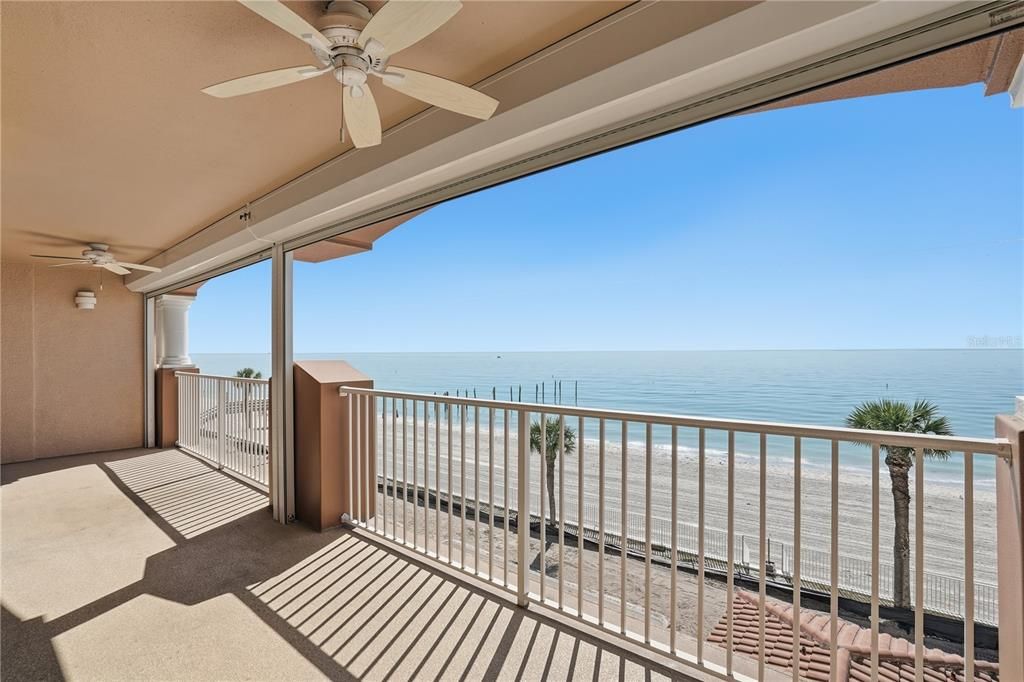 For Sale: $1,475,000 (3 beds, 3 baths, 2275 Square Feet)