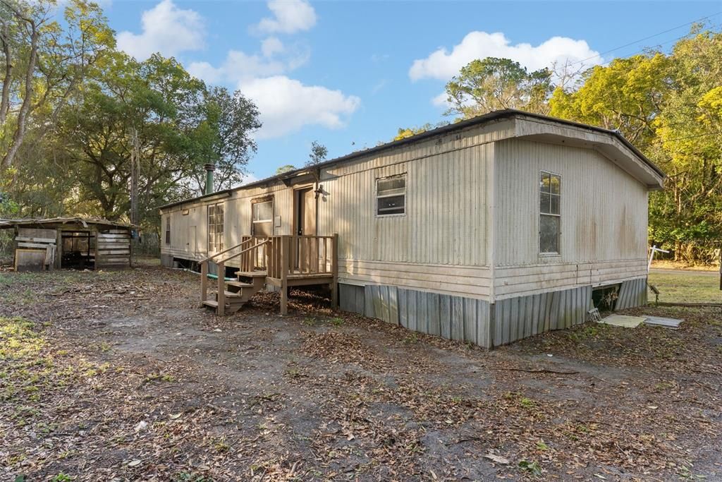For Sale: $69,900 (3 beds, 2 baths, 1584 Square Feet)