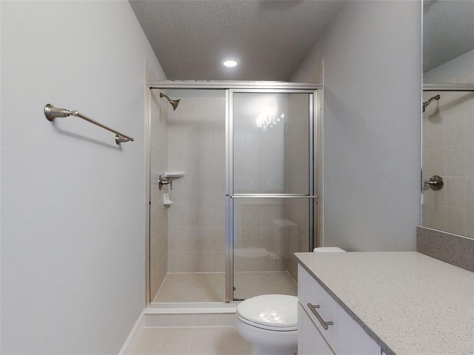 En Venta: $389,900 (3 camas, 3 baños, 2095 Pies cuadrados)