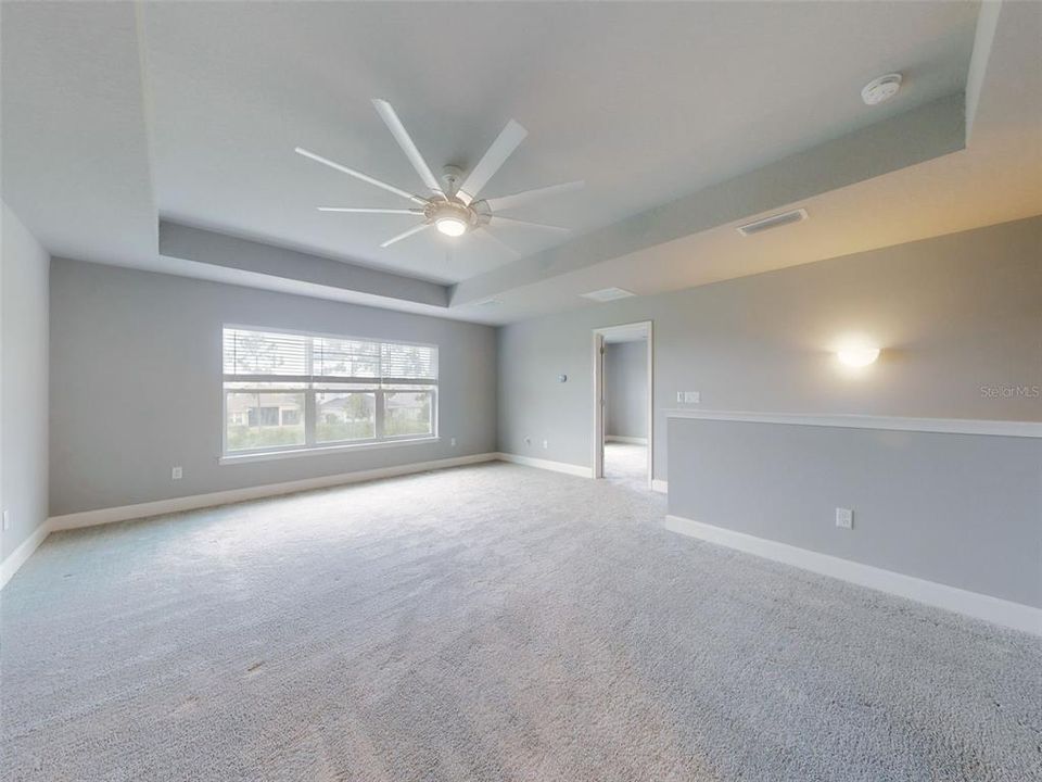En Venta: $389,900 (3 camas, 3 baños, 2095 Pies cuadrados)