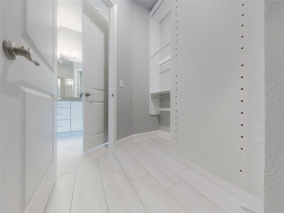 En Venta: $389,900 (3 camas, 3 baños, 2095 Pies cuadrados)