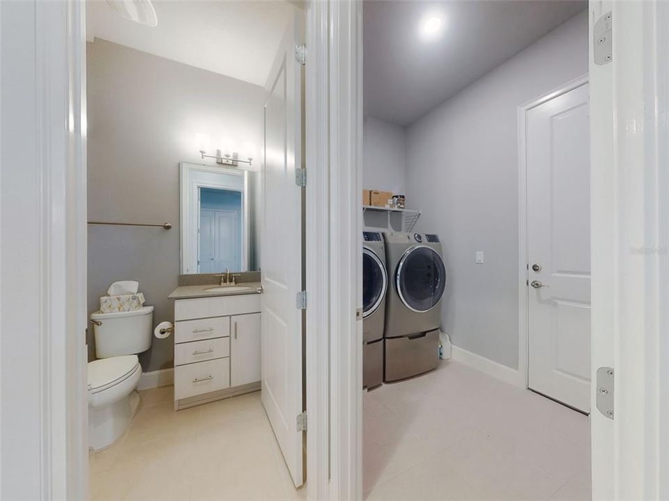 En Venta: $389,900 (3 camas, 3 baños, 2095 Pies cuadrados)