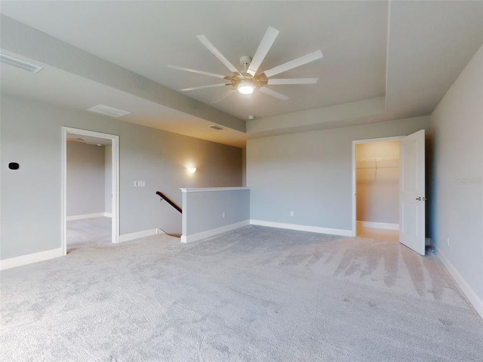 En Venta: $389,900 (3 camas, 3 baños, 2095 Pies cuadrados)