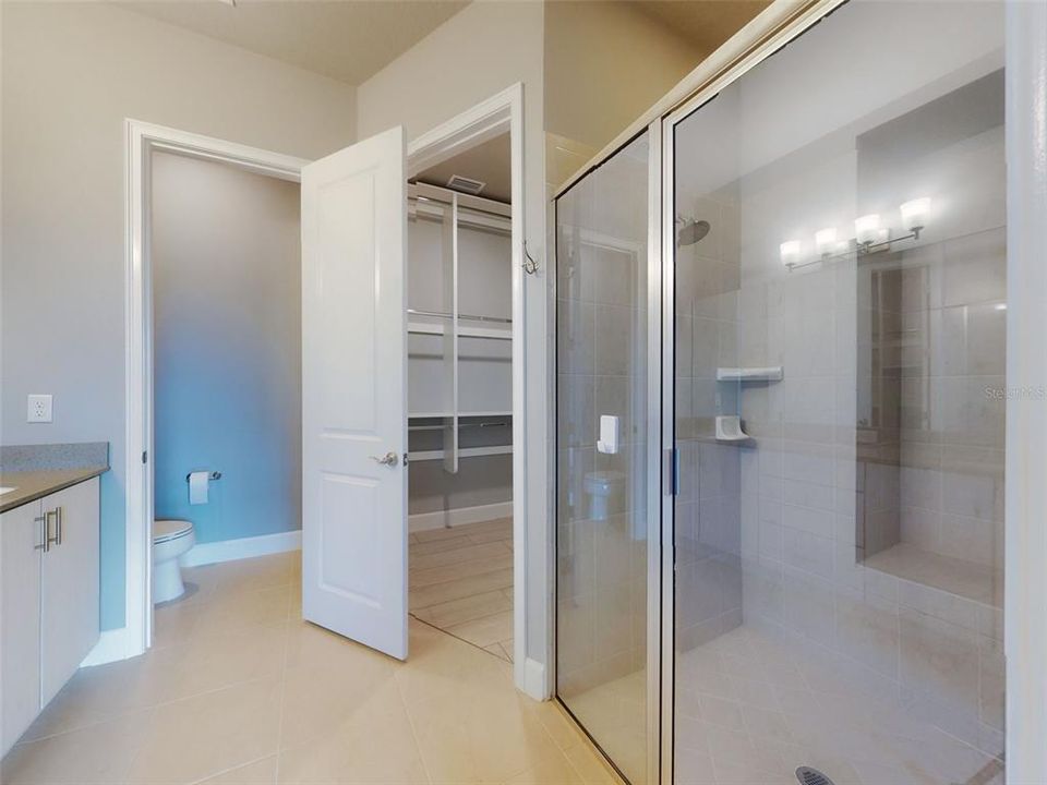 En Venta: $389,900 (3 camas, 3 baños, 2095 Pies cuadrados)