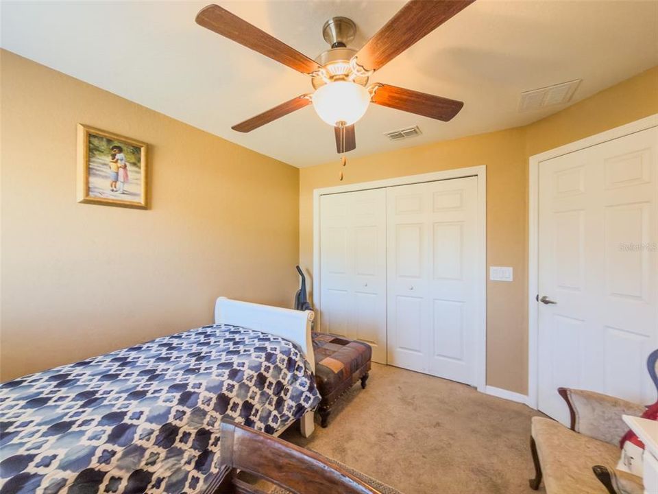 For Sale: $289,900 (4 beds, 2 baths, 1560 Square Feet)