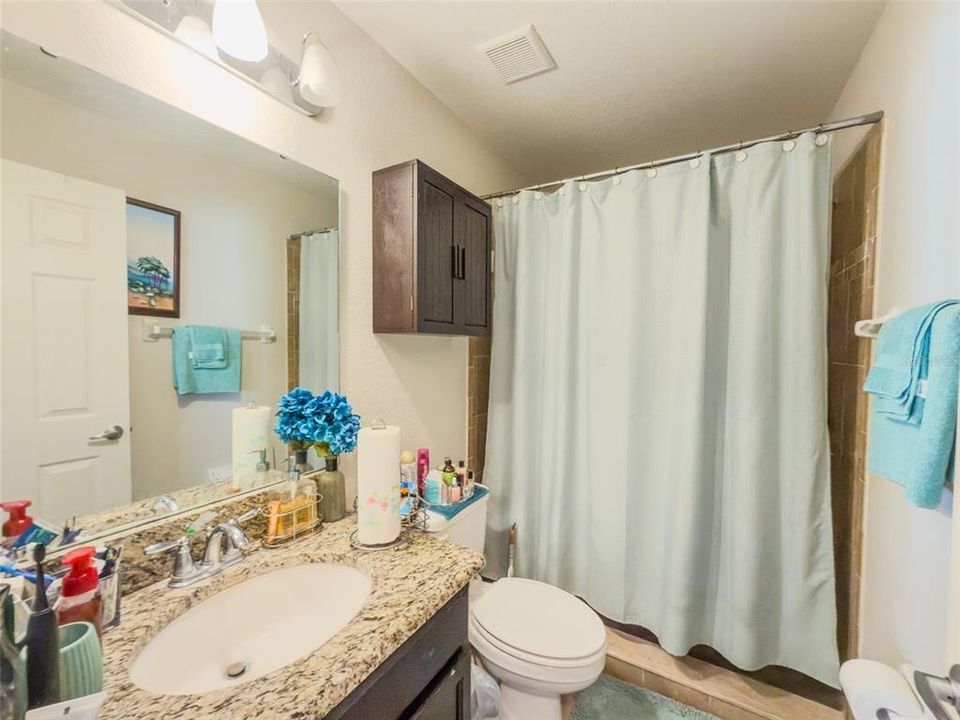 For Sale: $289,900 (4 beds, 2 baths, 1560 Square Feet)