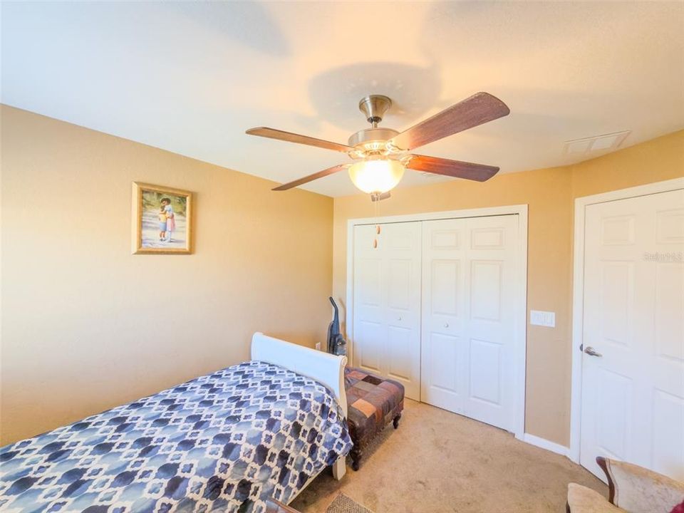 For Sale: $289,900 (4 beds, 2 baths, 1560 Square Feet)