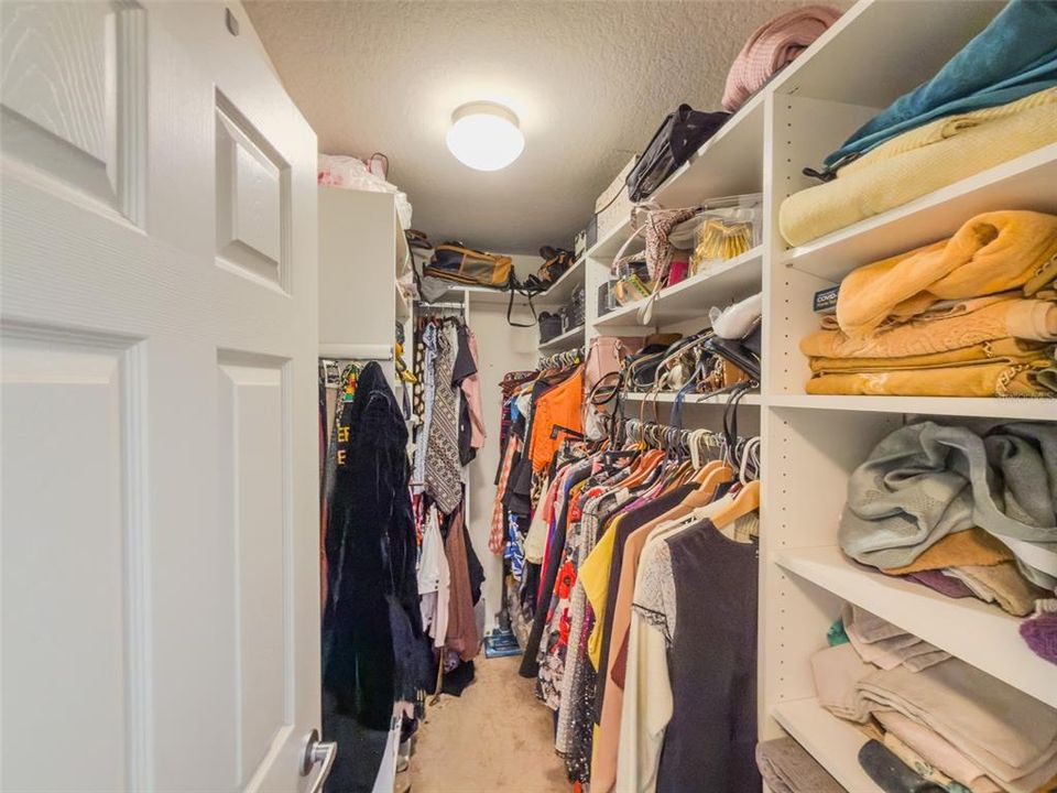 For Sale: $289,900 (4 beds, 2 baths, 1560 Square Feet)