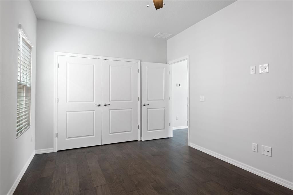 For Rent: $2,500 (3 beds, 2 baths, 1847 Square Feet)