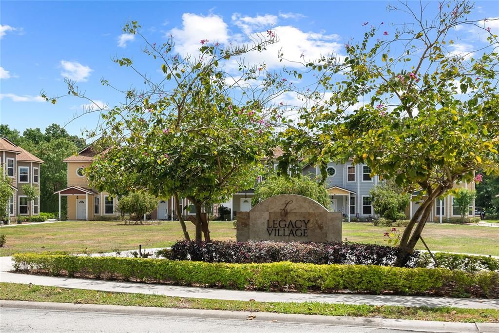 For Rent: $2,500 (3 beds, 2 baths, 1847 Square Feet)
