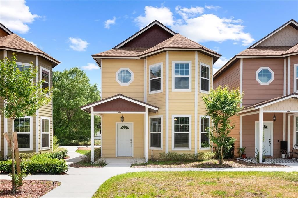 For Rent: $2,500 (3 beds, 2 baths, 1847 Square Feet)