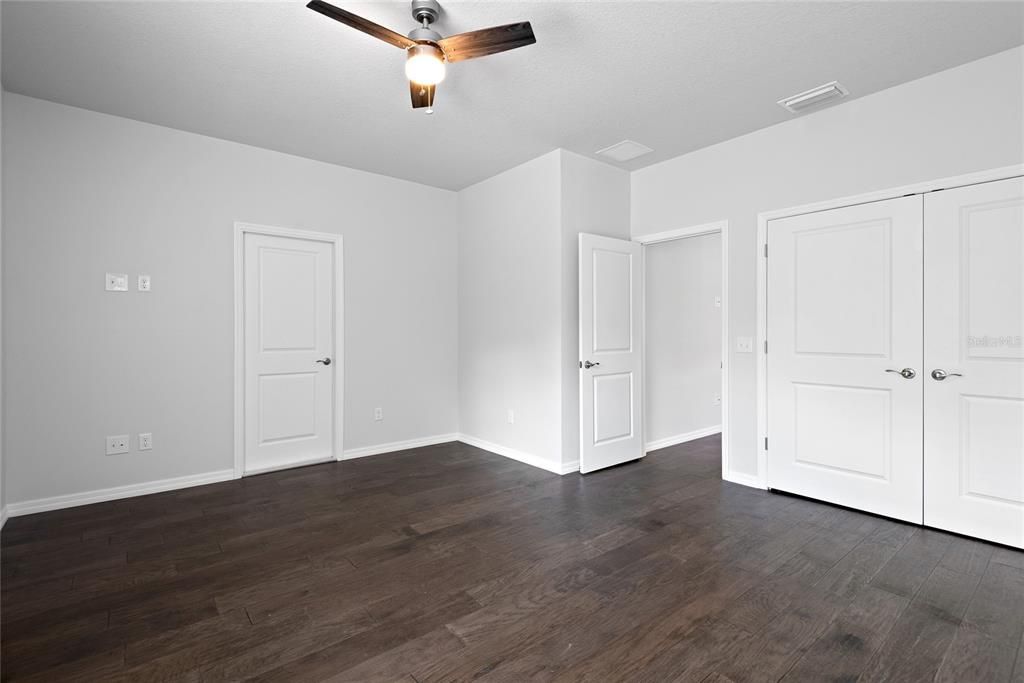 For Rent: $2,500 (3 beds, 2 baths, 1847 Square Feet)