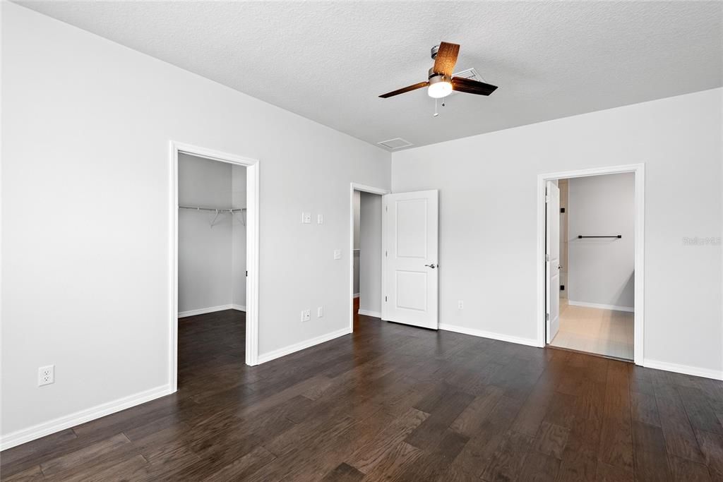 For Rent: $2,500 (3 beds, 2 baths, 1847 Square Feet)
