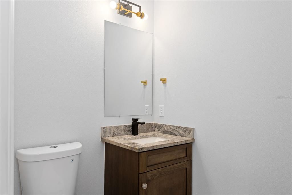 For Rent: $2,500 (3 beds, 2 baths, 1847 Square Feet)