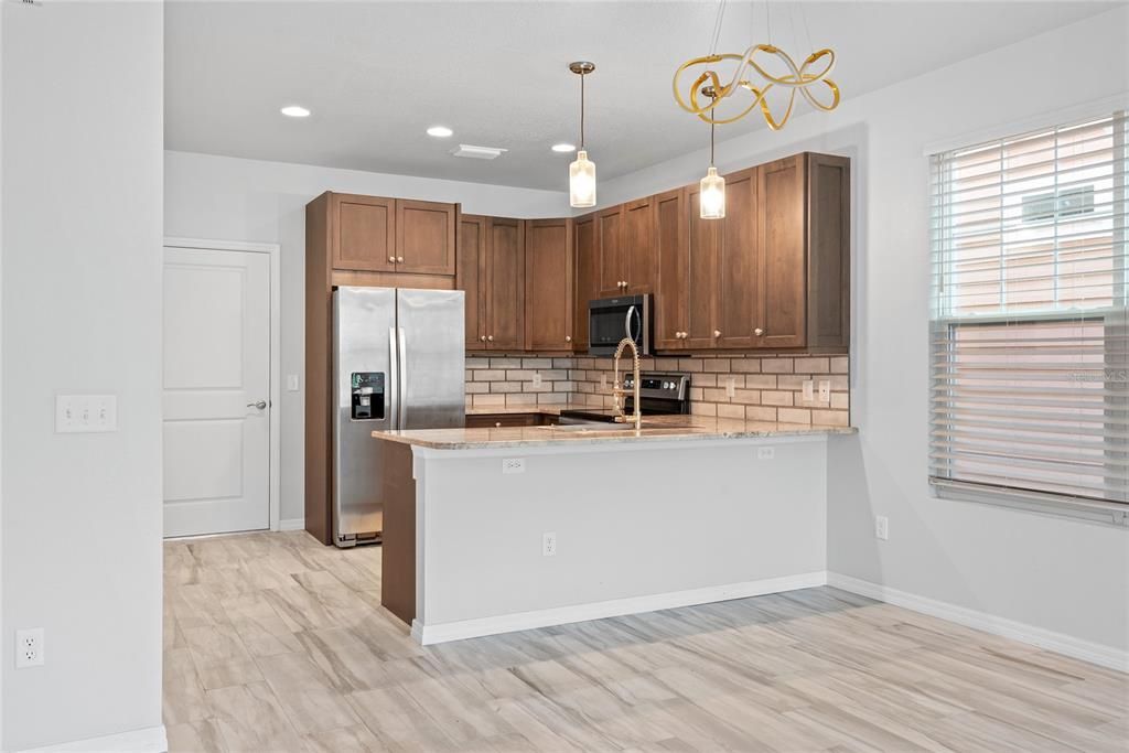 For Rent: $2,500 (3 beds, 2 baths, 1847 Square Feet)
