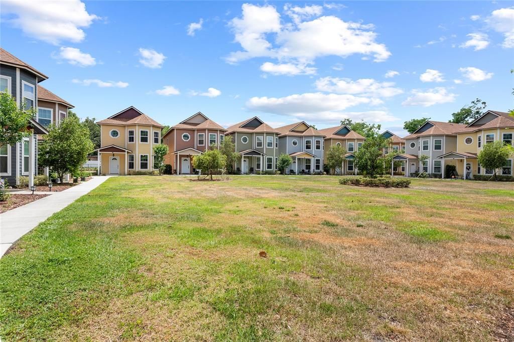For Rent: $2,500 (3 beds, 2 baths, 1847 Square Feet)