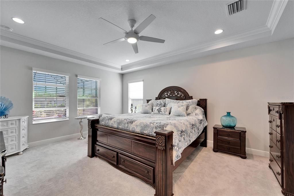 Active With Contract: $789,000 (3 beds, 3 baths, 2604 Square Feet)