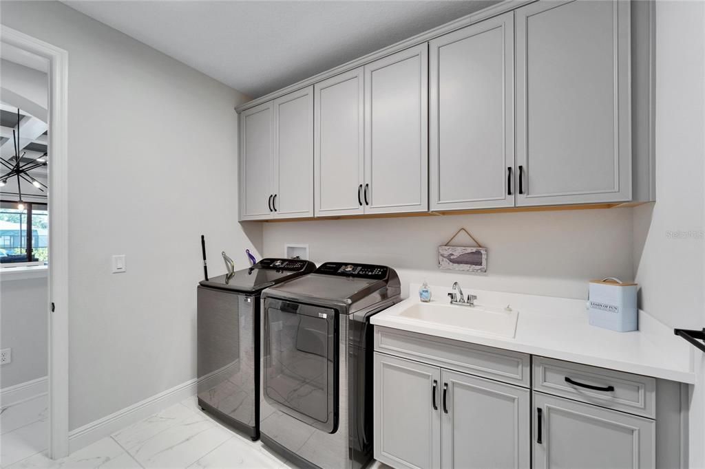Active With Contract: $789,000 (3 beds, 3 baths, 2604 Square Feet)