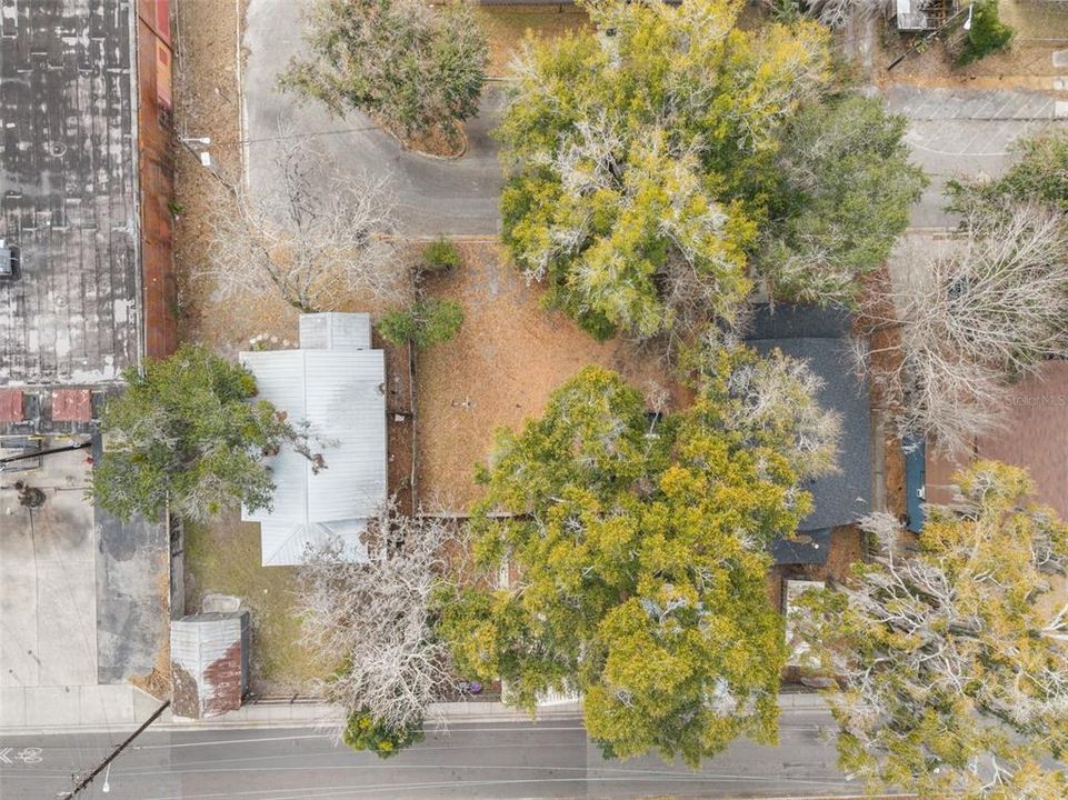 Под контрактом: $185,000 (0.11 acres)