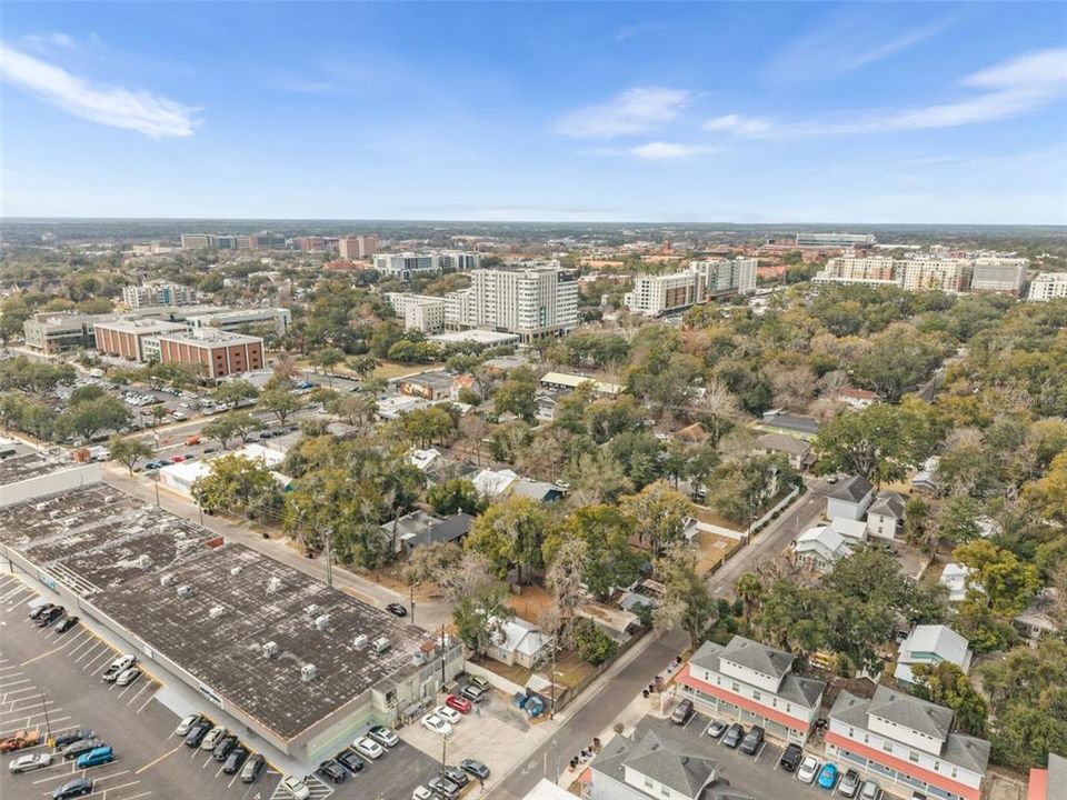 Под контрактом: $185,000 (0.11 acres)