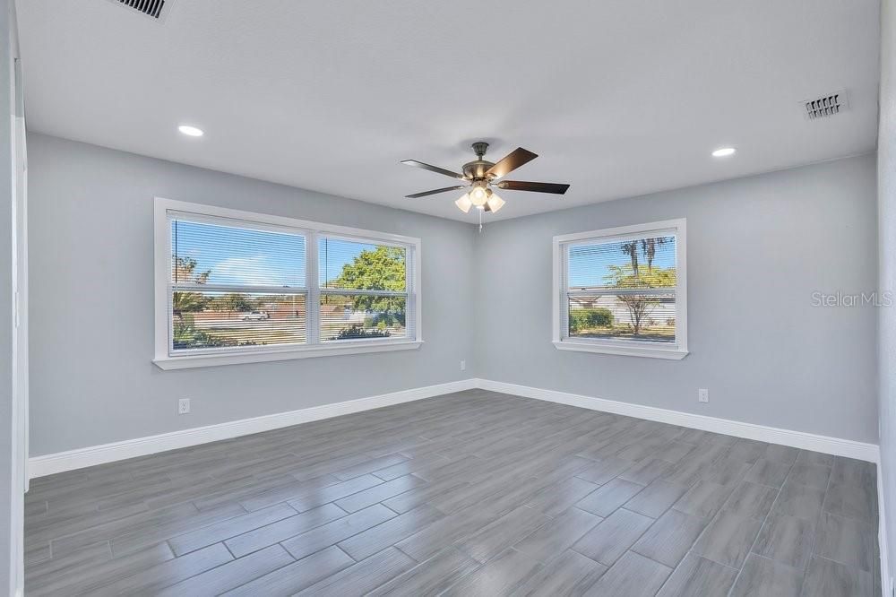 Active With Contract: $2,600 (4 beds, 2 baths, 1852 Square Feet)