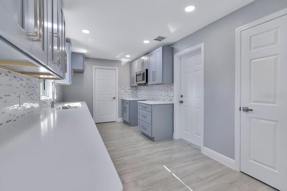 Active With Contract: $2,600 (4 beds, 2 baths, 1852 Square Feet)