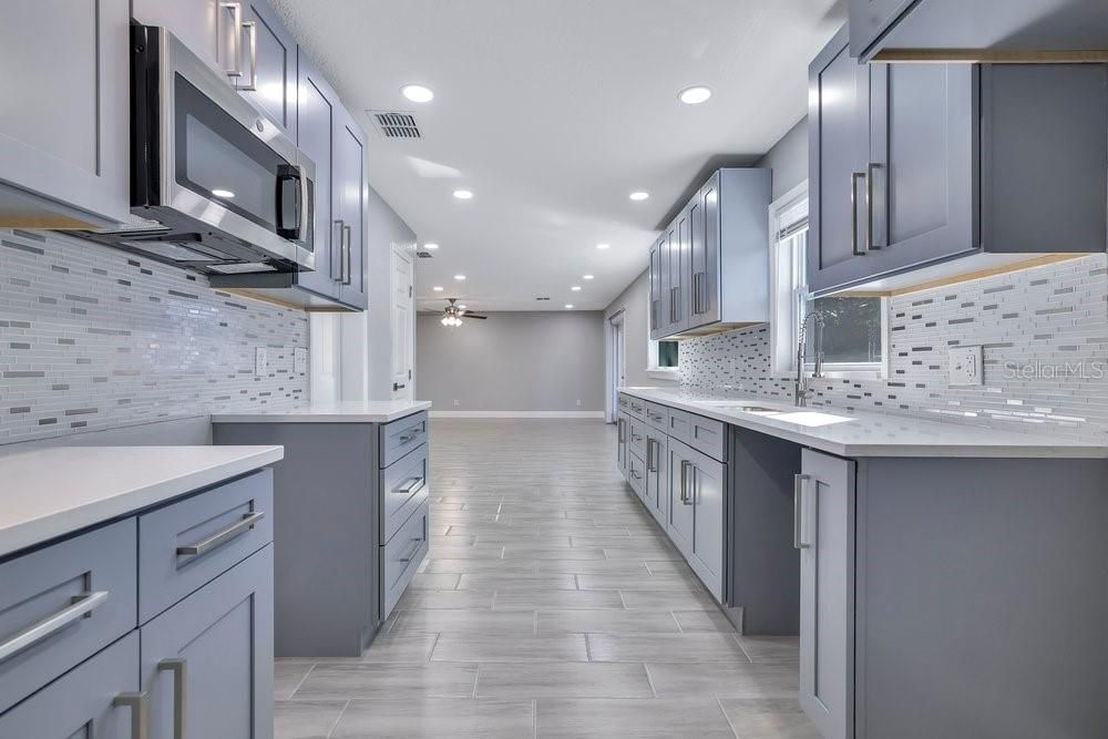 Active With Contract: $2,600 (4 beds, 2 baths, 1852 Square Feet)